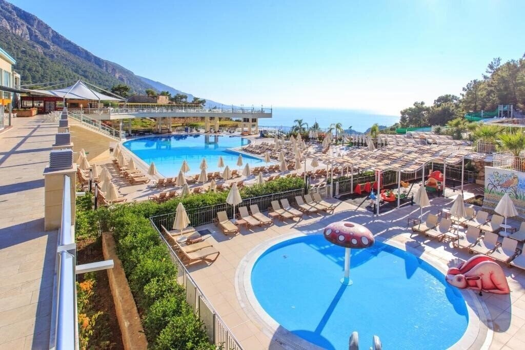 Отель Orka Sunlife Resort Hotel & Aquapark 5*