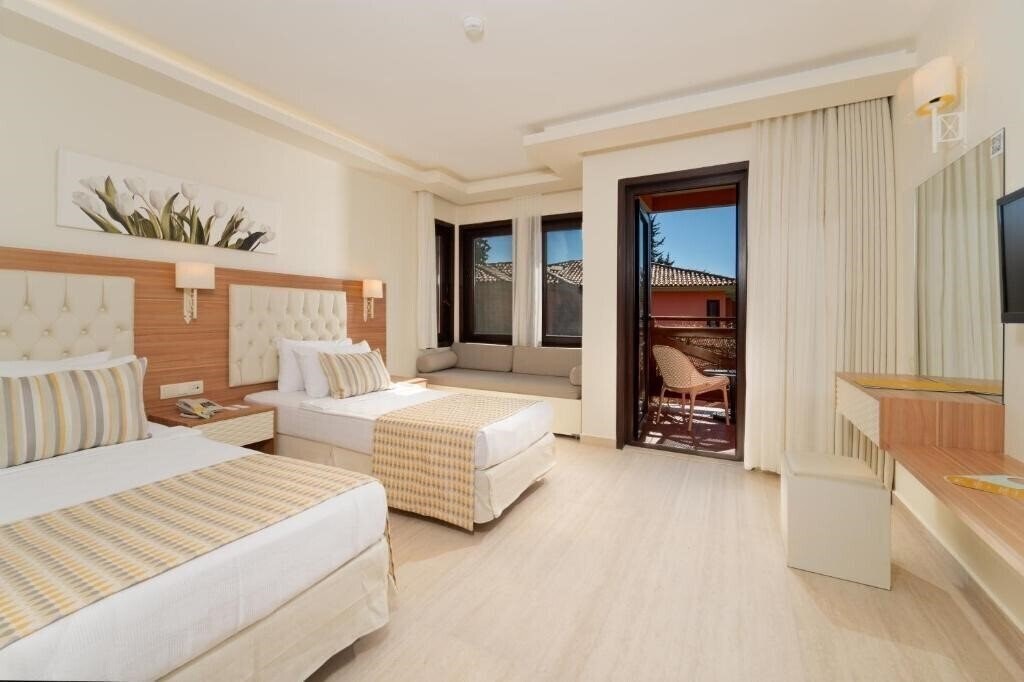 Отель Sundia by Liberty Suncity 4*