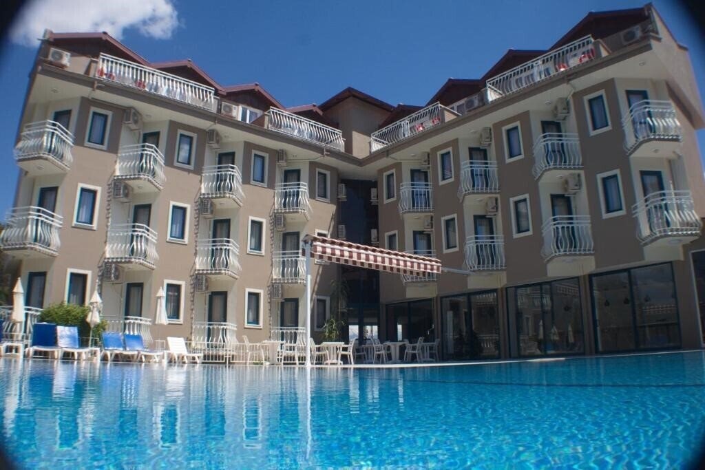 Отель Remer Hotel 3*