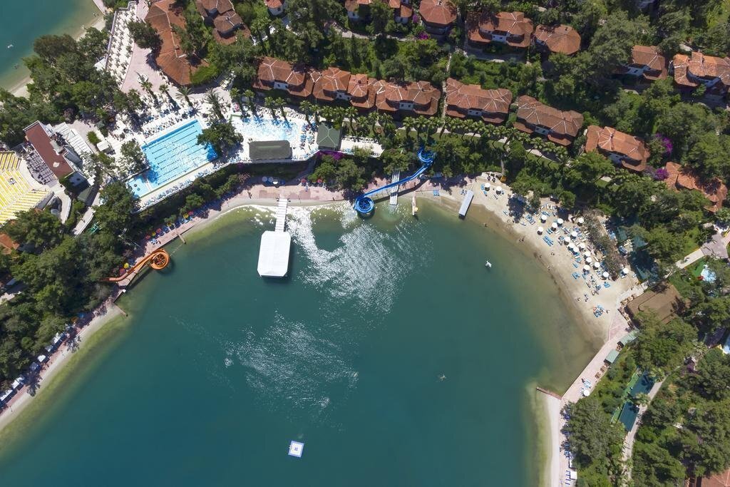 Отель Club & Hotel Letoonia 5*