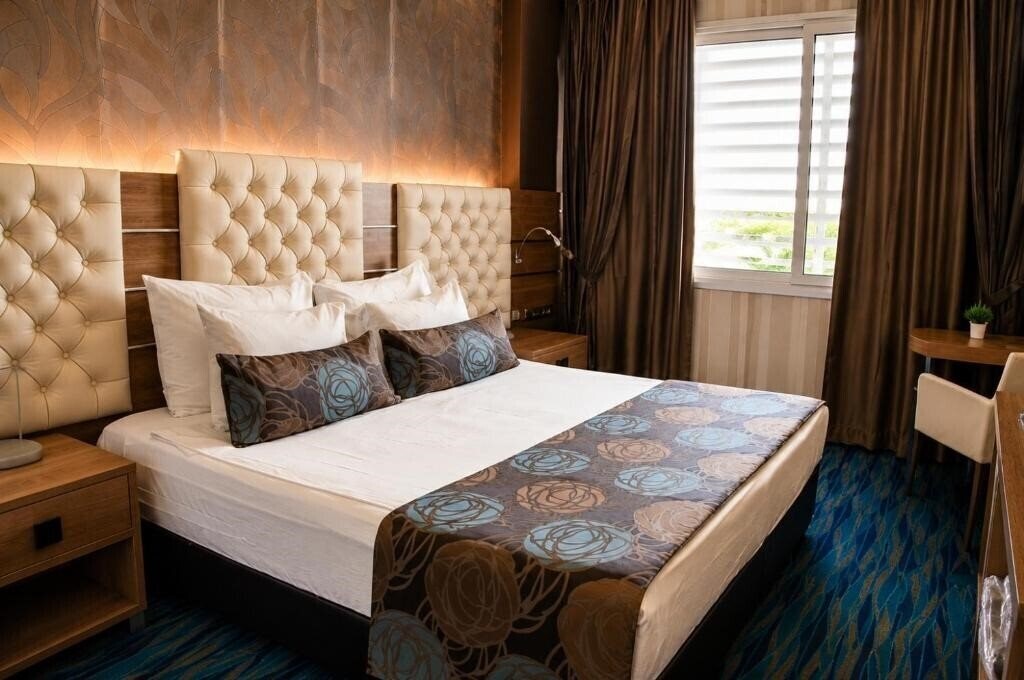 Фото Orty Airport Hotel 3*