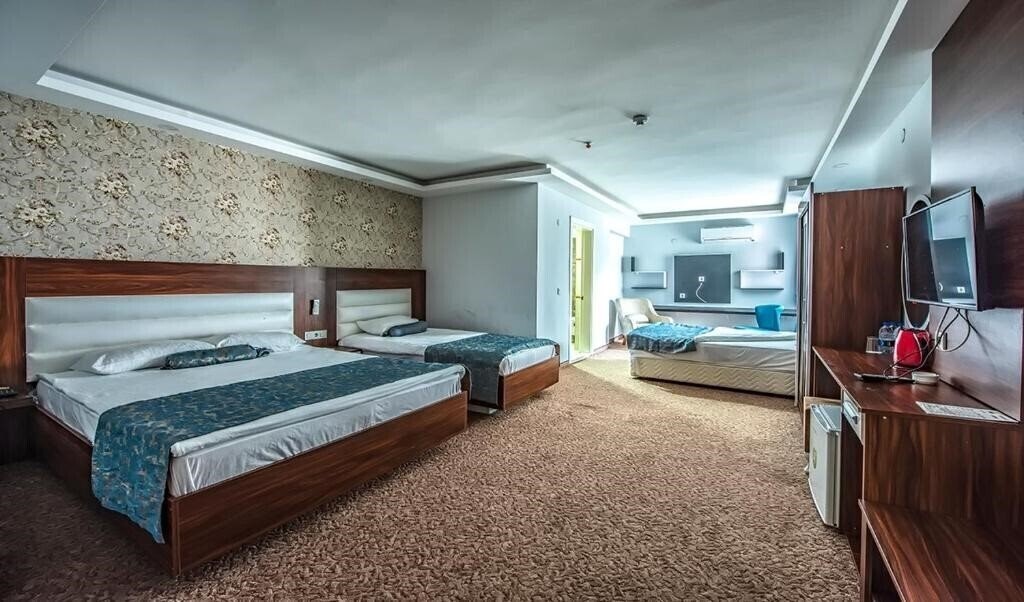 Изображение Izmir Madi Otel 4*