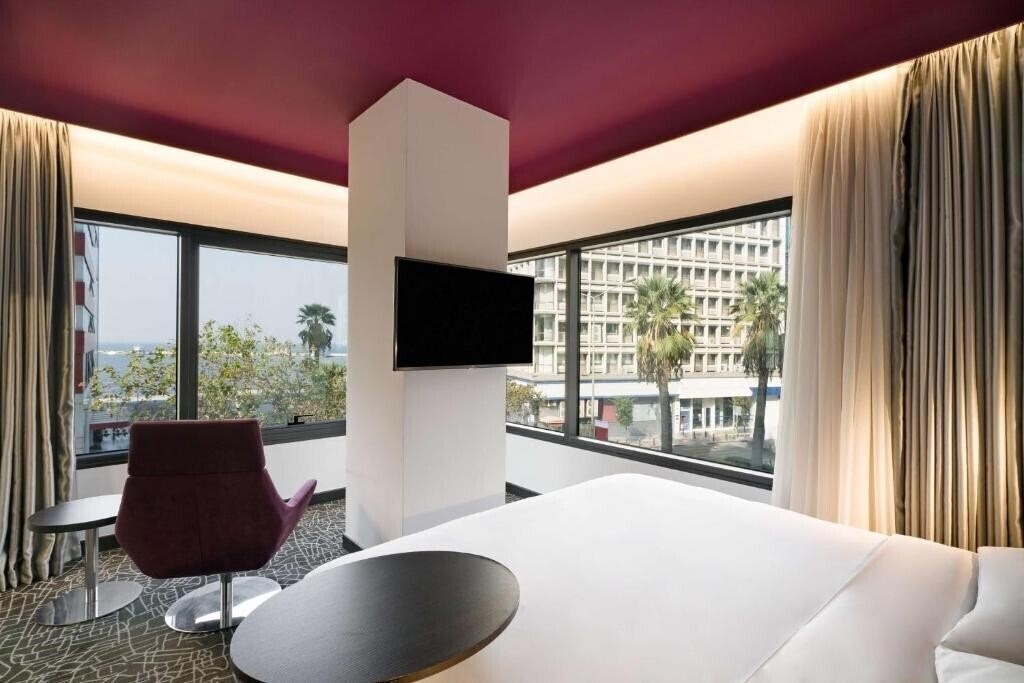 Фото Park Inn By Radisson Izmir 4*