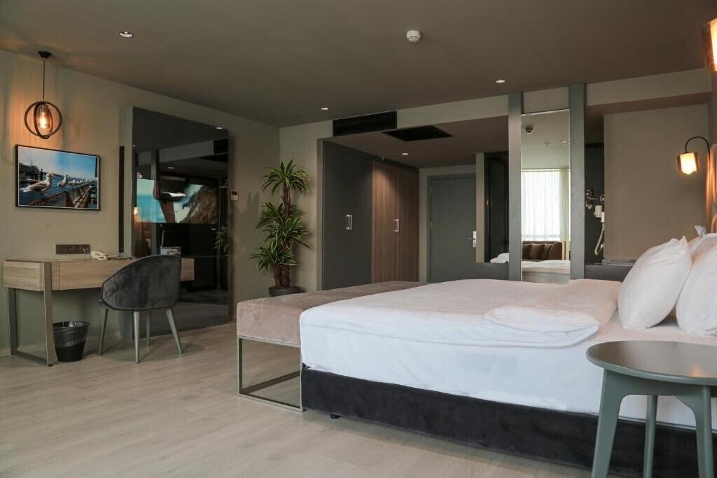 Фото Pasaport Pier Hotel 3*