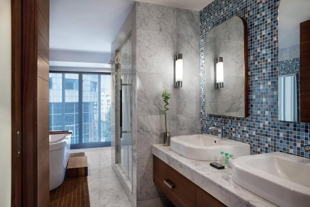 Фотография Renaissance Izmir Hotel 5*