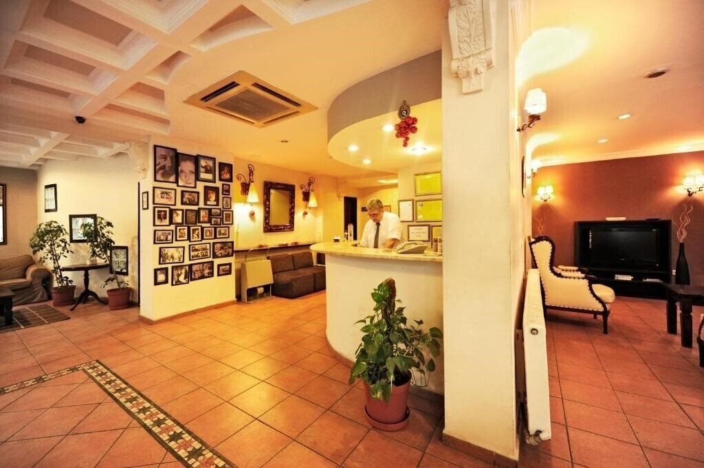 Фотография Ustun Otel Alsancak 3*