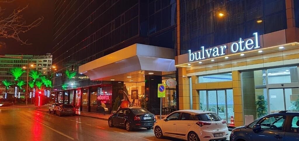 Отель Bulvar Hotel 3*