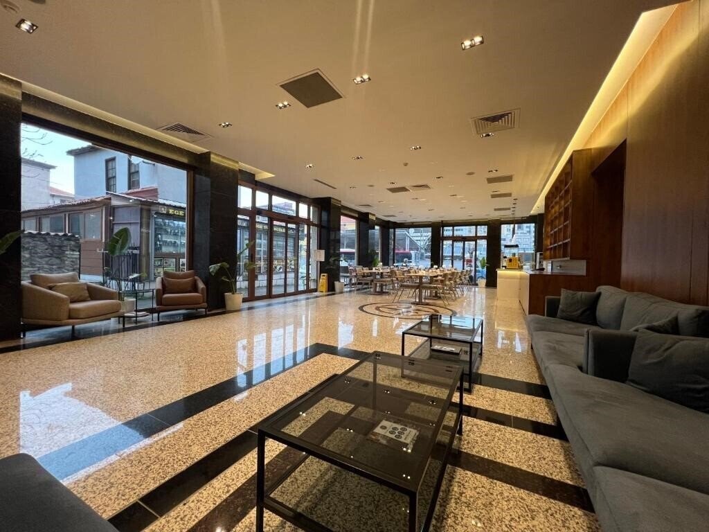 Фото Istanblu Hotel Izmir (ex. Istanblue Hotel & SPA) 4*