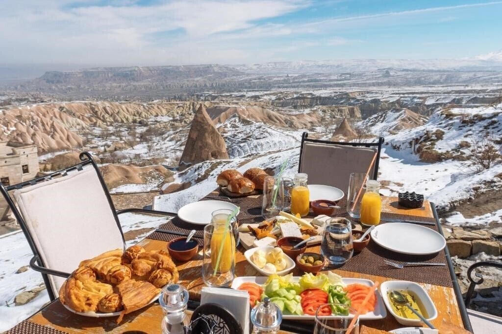 Фото Millstone Cave Suites 5*