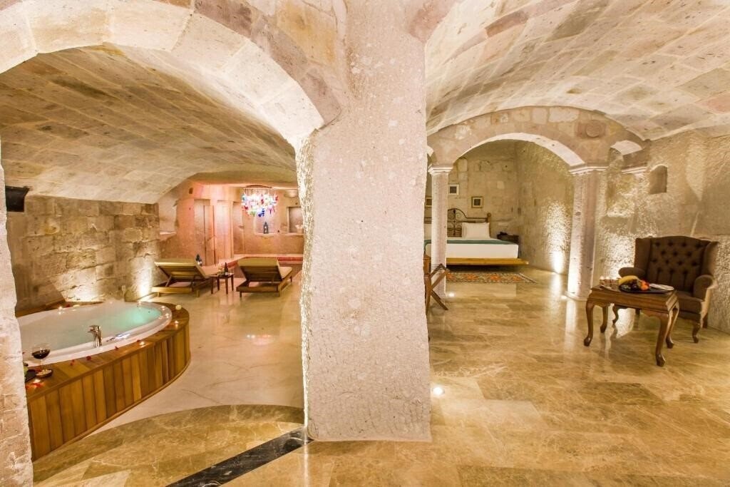 Фото Imperial Cave Suites Hotel & Spa 4*