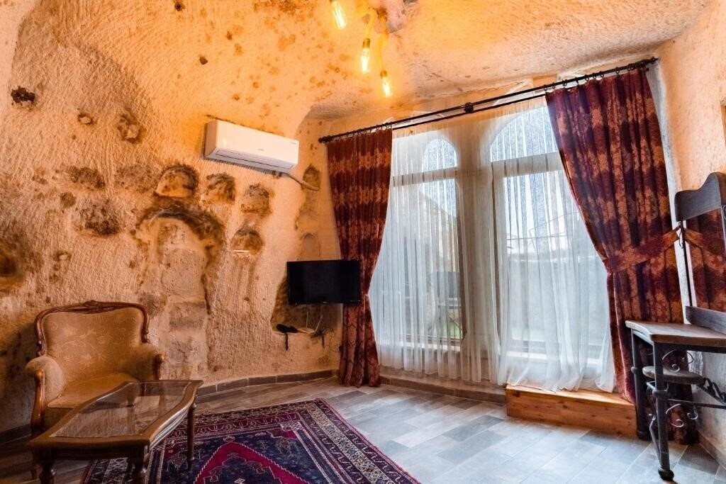 Изображение Amber Cave Suites 4*