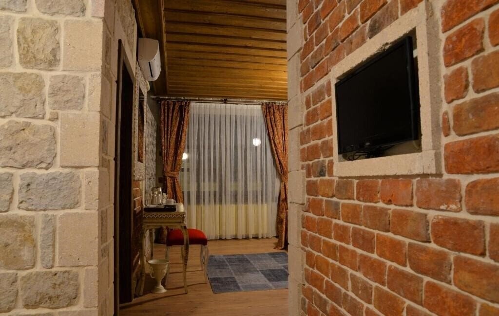 Картинка Elevres Stone House Hotel 4*