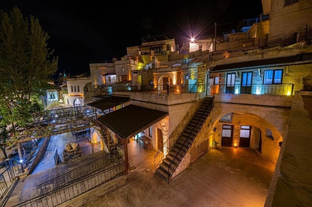Отель Konak Bezirhane Cave Otel 3*