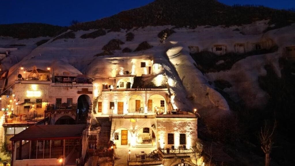 Изображение Asteria Cave Hotel (ex. Lalezar Cave Hotel) 3*