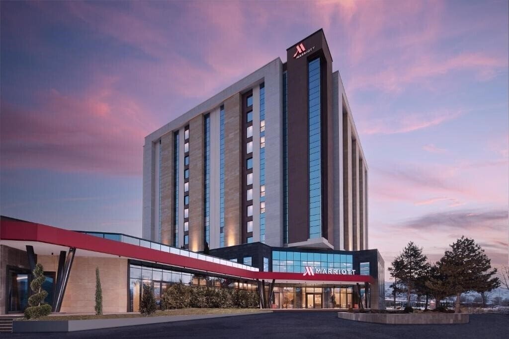 Фотография Cappadocia Marriott Hotel (ex. Marriot Otel Cappadocia, Dedeman Resort Kappadokya, Dedeman Kapadokya Hotel & Convention Center) 5*