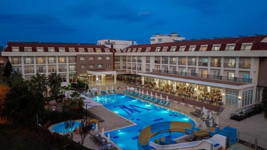 Отель White Lilyum Hotel 5*