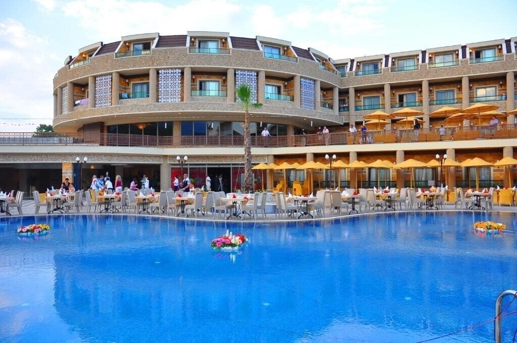 Отель Elamir Resort Hotel (ex. Kemer Botanik Resort Hotel) 4*