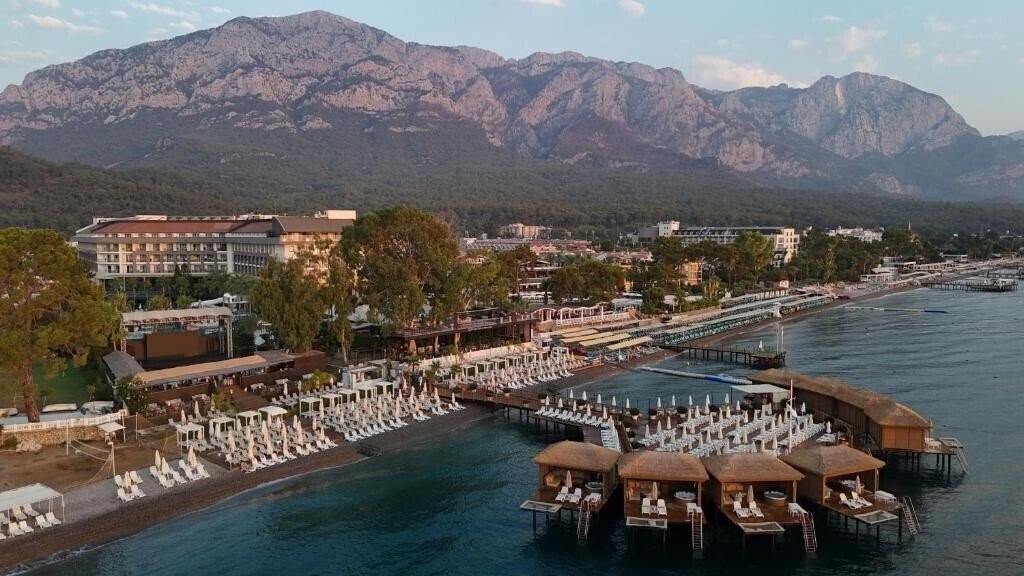 Отель DoubleTree by Hilton Antalya Kemer (ex. The Maxim Resort) 5*