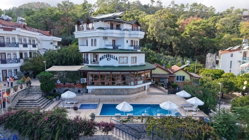 Отель Naturella Hotel & Apart 3*