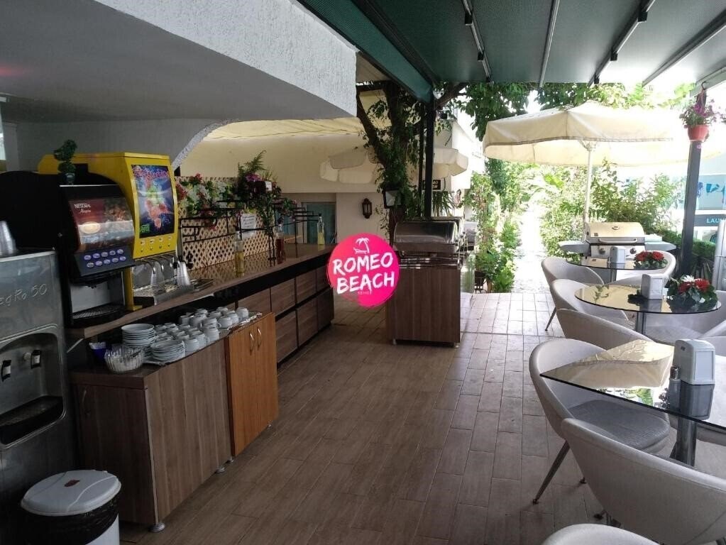 Изображение Romeo Beach Hotel 3*