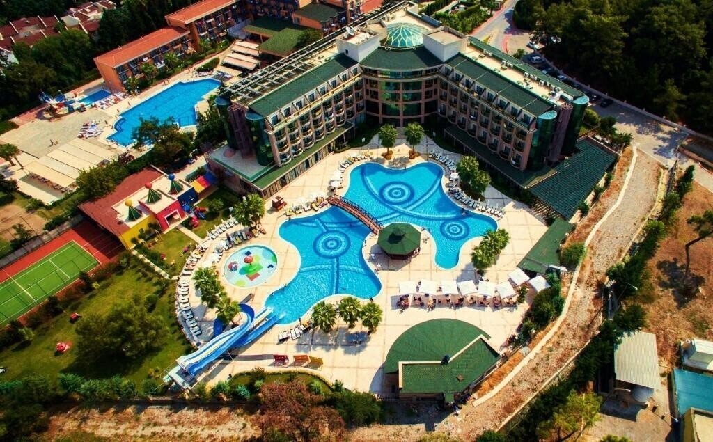 Отель Eldar Resort Hotel 4*