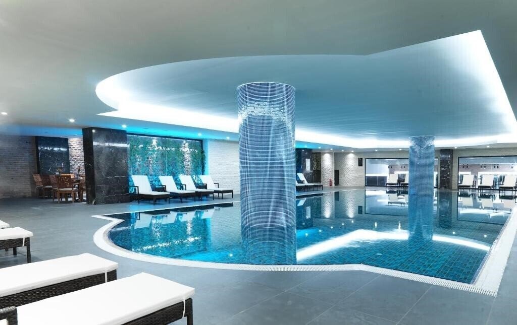 Изображение Imperial Turkiz Resort Hotel (ex. Palmet Turkiz, Fun & Sun Active Imperial Turkiz, Sensimar Turkiz, Turkiz Deluxe, Queen's Park) 5*