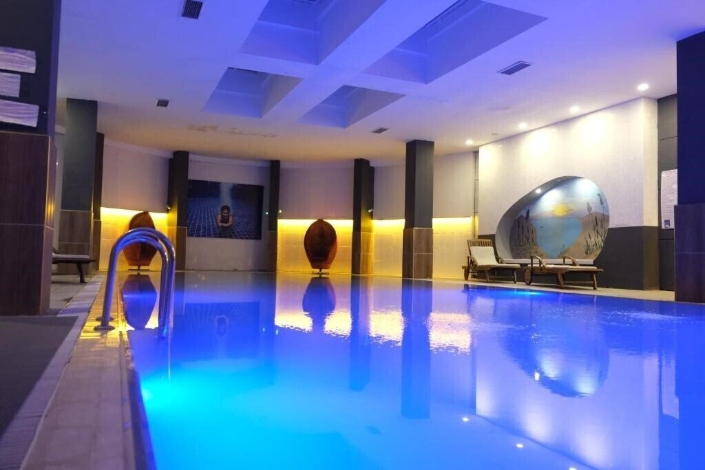 Фотография Dedeman Kemer Resort (ex. Club Jovia Kemer, Armir Resort, Kemer Millenium Resort, Kemer Reach Hotel) 5*