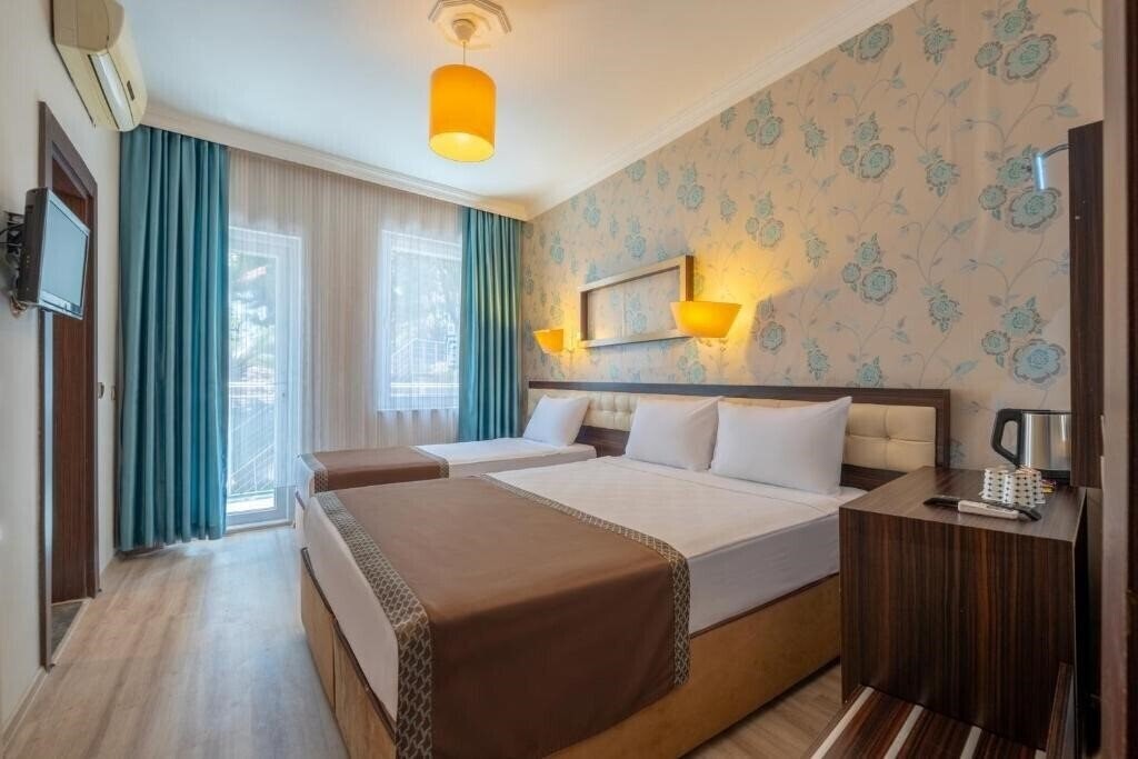 Фото Marinez Hotel 4*