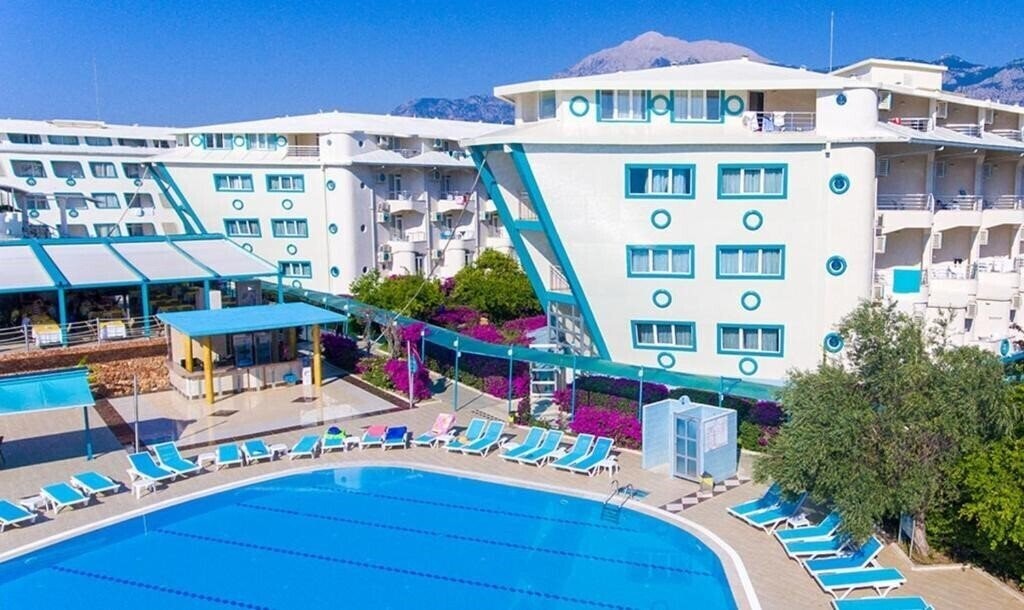 Фотография Miarosa Kemer Beach (ex. Daima Resort Hotel) 5*