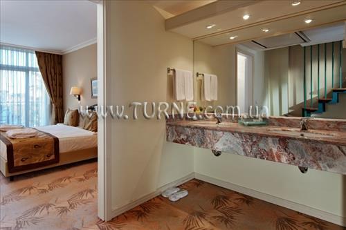 Отель World Of Wonders World Palace 5*