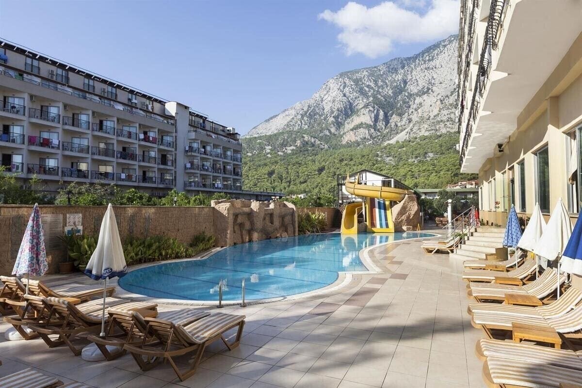 Отель Matiate Hotel 4*