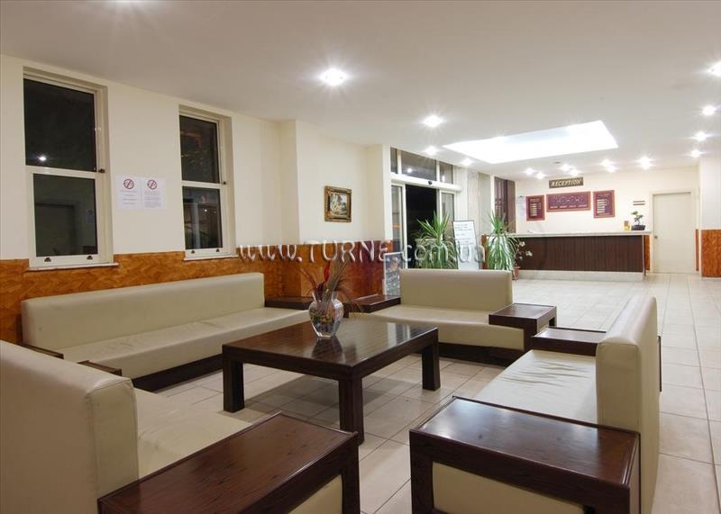 Отель Strawberry Hotel Spa 3*