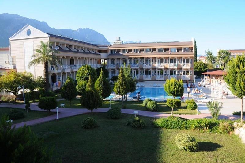 Отель Club Hotel Victoria 3*