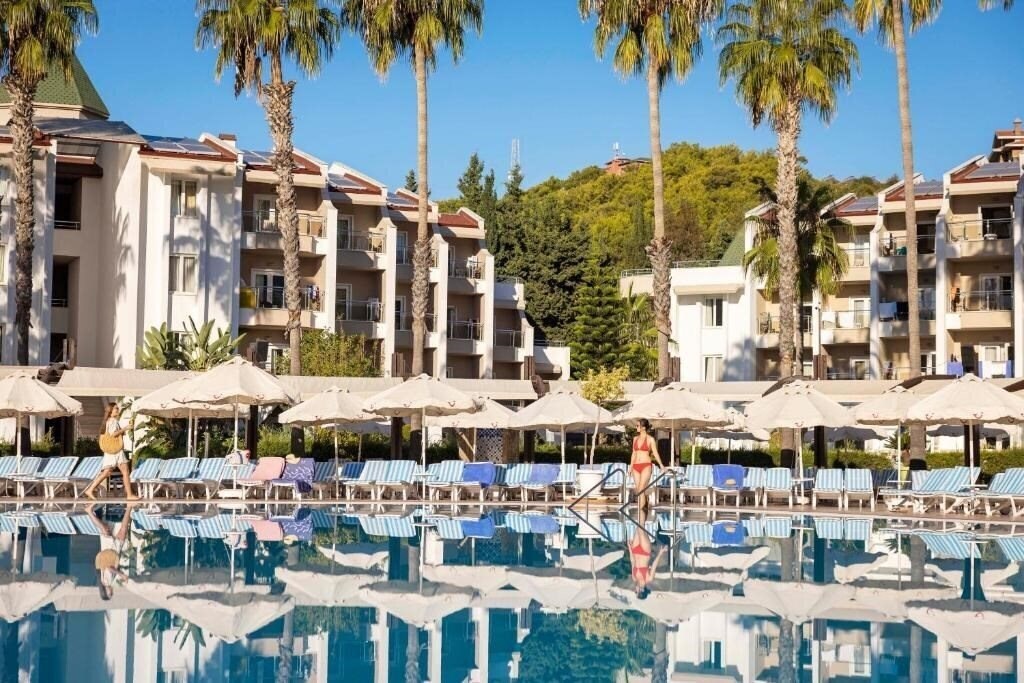 Отель Tui Blue Pascha Bay 3*