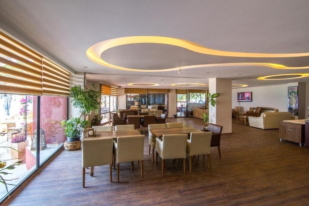 Изображение Sunday Beach Hotel 3*