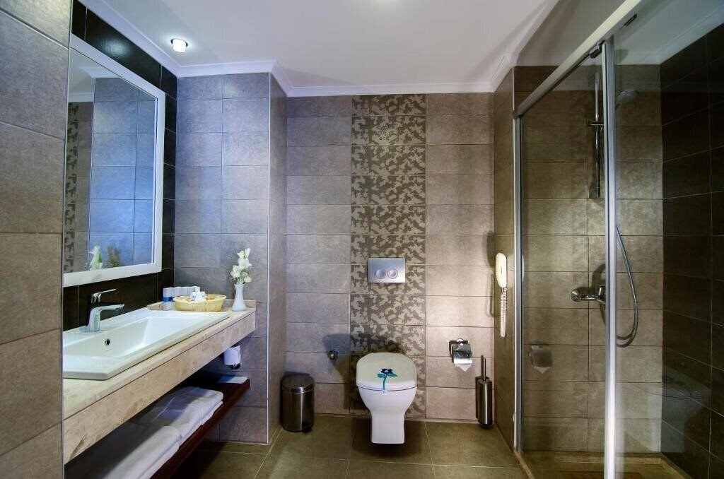 Отель Palm Wings Beach Resort & SPA 5*