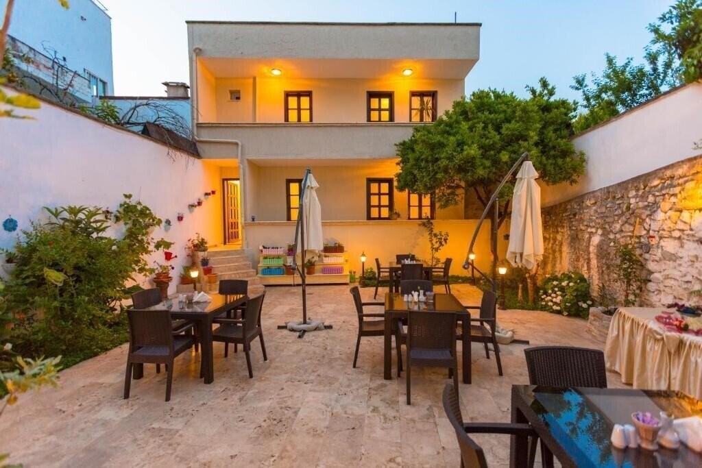 Отель Old Town Boutique Hotel 3*