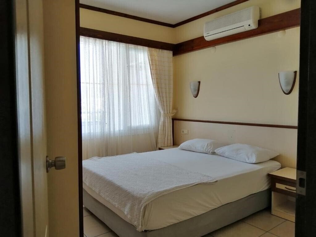 Фото Oya Family Suites 3*