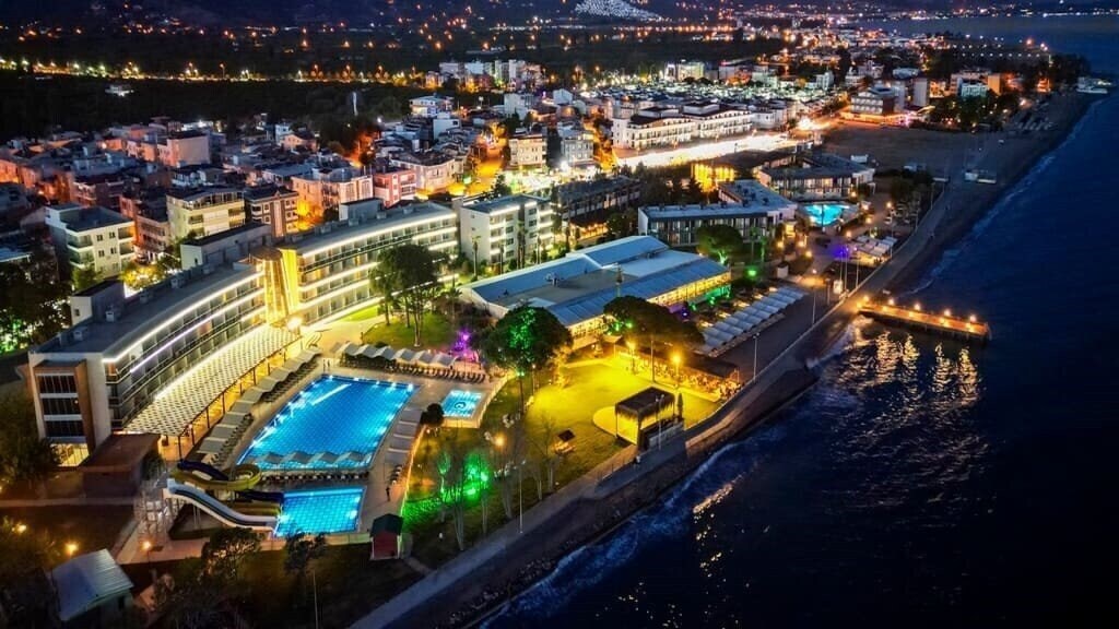 Отель Royal Beach Club Hotel (ex. Grand Sahin's Gumuldur, Gumuldur Resort Hotel) 4*