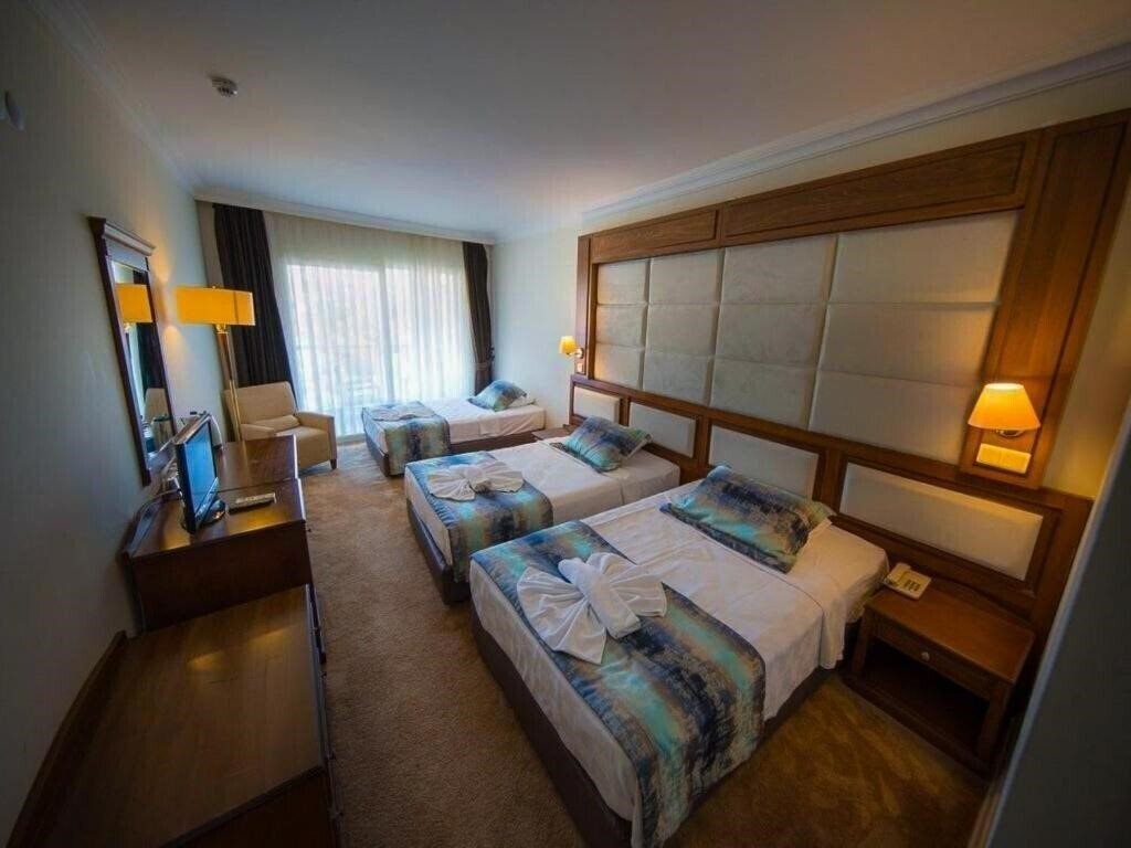 Фото Scala Nuova Beach Hotel 4*