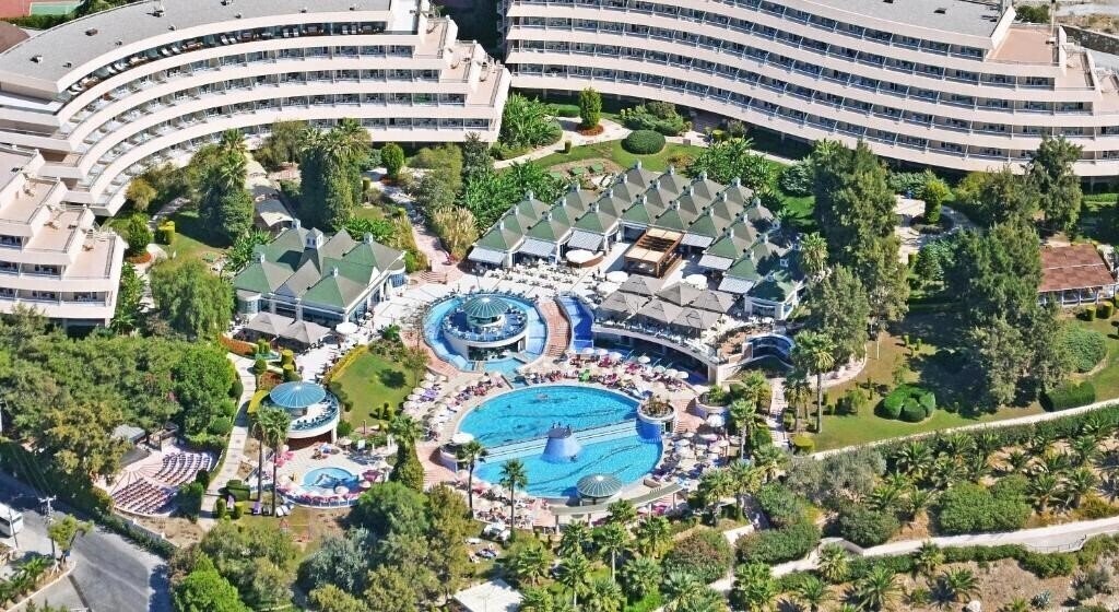 Отель The Grand Blue Sky International Hotel (ex. Grand Blue Sky) 4*