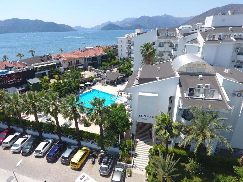 Отель Sonnen Hotel (ex. Sun Maris Beach, Delfina Beach) 3*