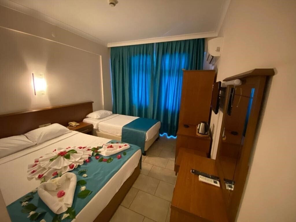 Картинка Bliss Beach (ex. Yuzbasi Hotel) 3*
