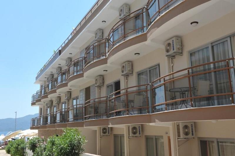 Отель Cle Beach Boutique Hotel 4*