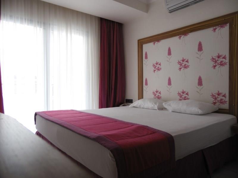 Картинка Cle Beach Boutique Hotel 4*