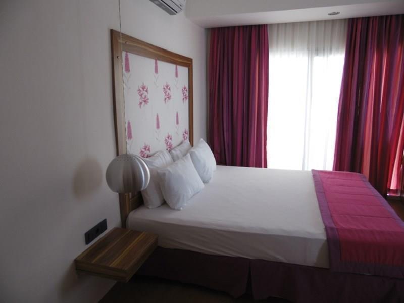 Фото Cle Beach Boutique Hotel 4*