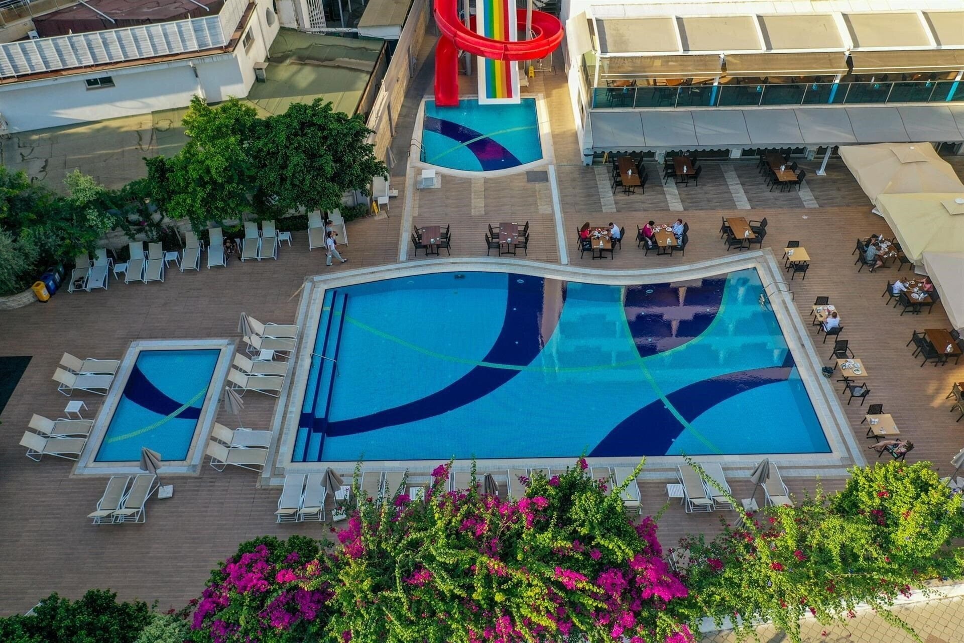 Фото Prestige Garden Hotel 4*