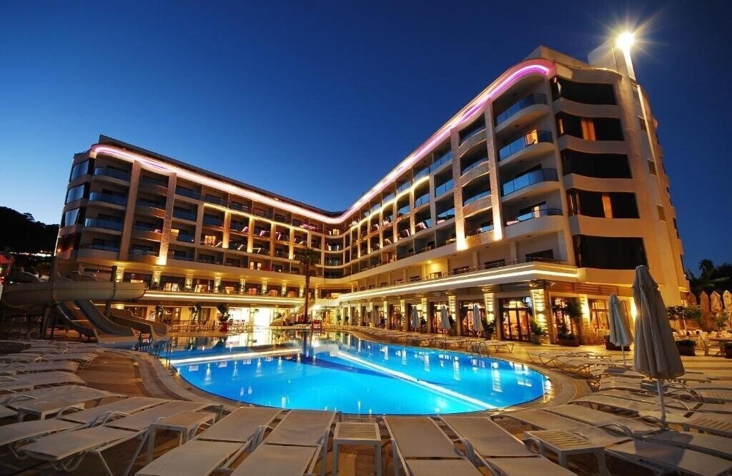 Изображение Golden Rock Beach Hotel 5*