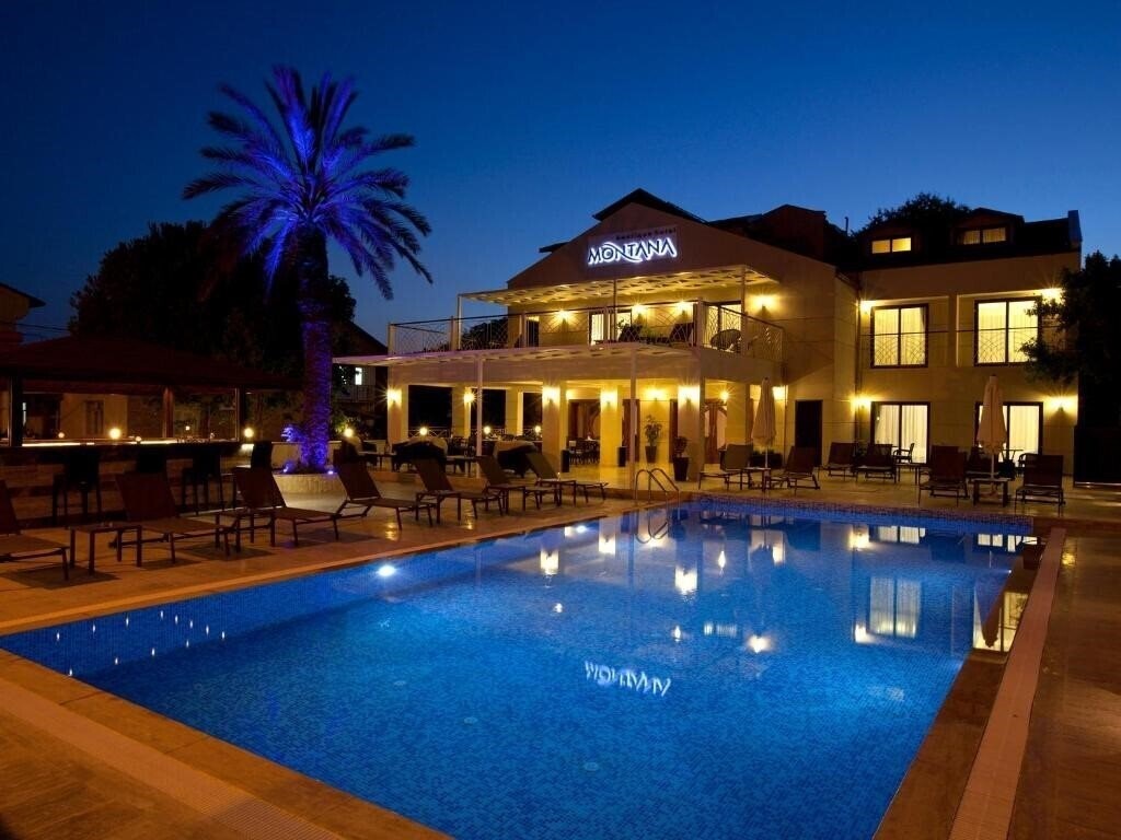 Отель Boutique Hotel Montana 3*