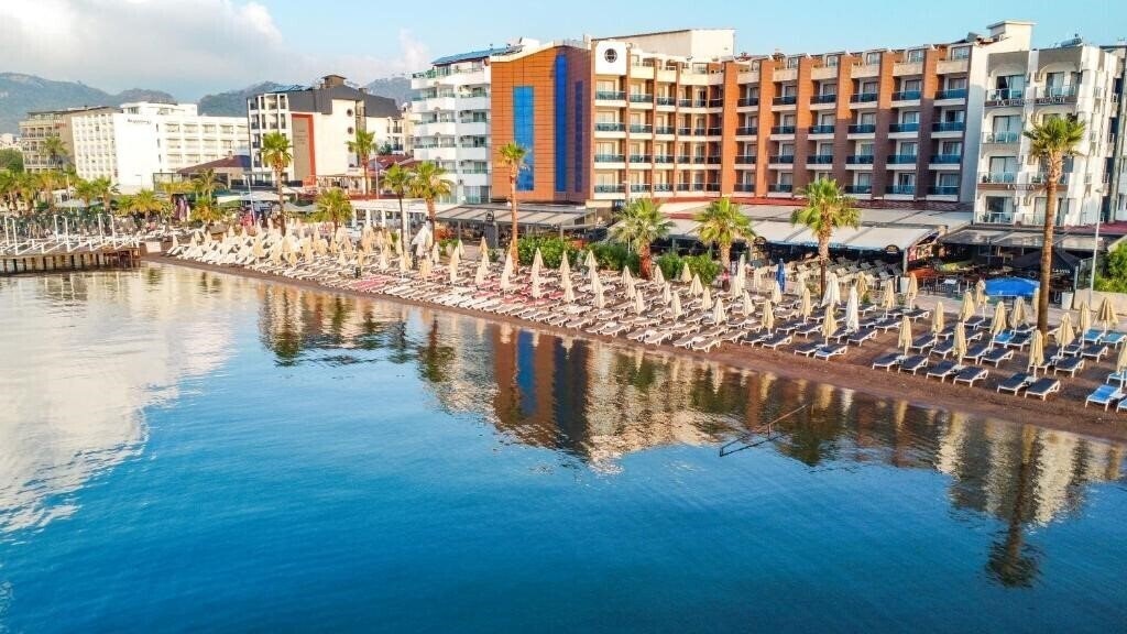 Отель Point Beach Hotels (ex. Mehtap Beach Hotel) 4*